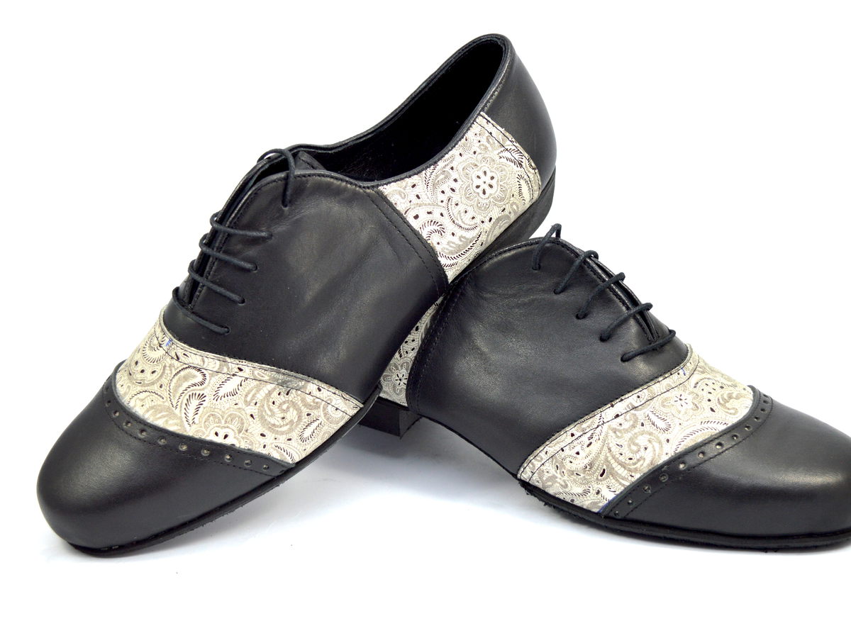Ανδρικό παπούτσι τάνγκο από μαύρο δέρμα και μπεζ λαχούρι