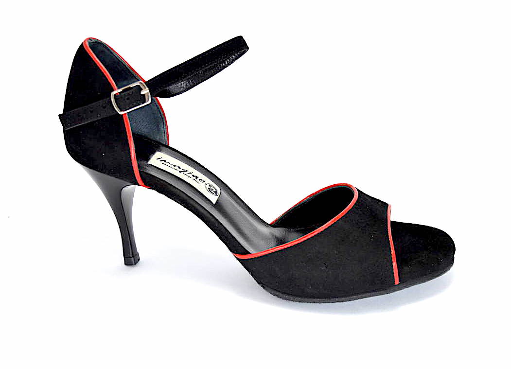 Γυναικείο παπούτσι open toe από μαύρο σουέτ και κόκκινο δερμάτινο ρέλι