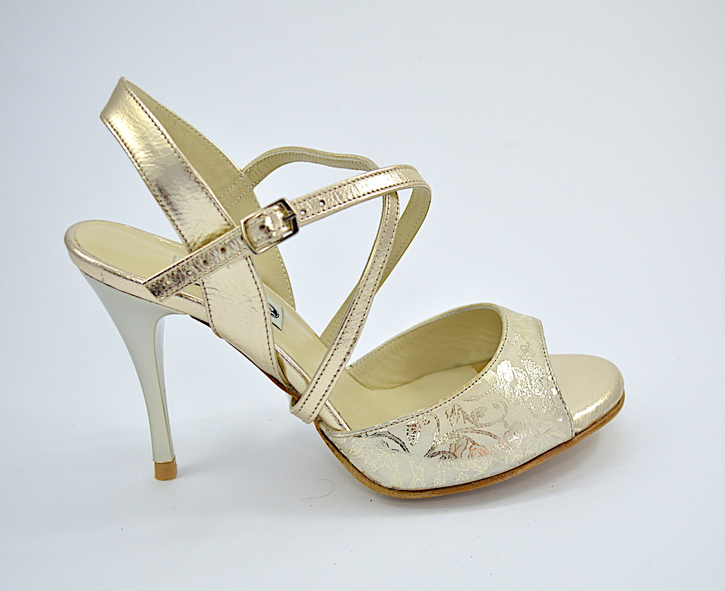 Γυναικείο παπούτσι tango ξώφτερνο από εντυπωσιακό μπεζ σουέτ δέρμα με χρυσά floral σχέδια