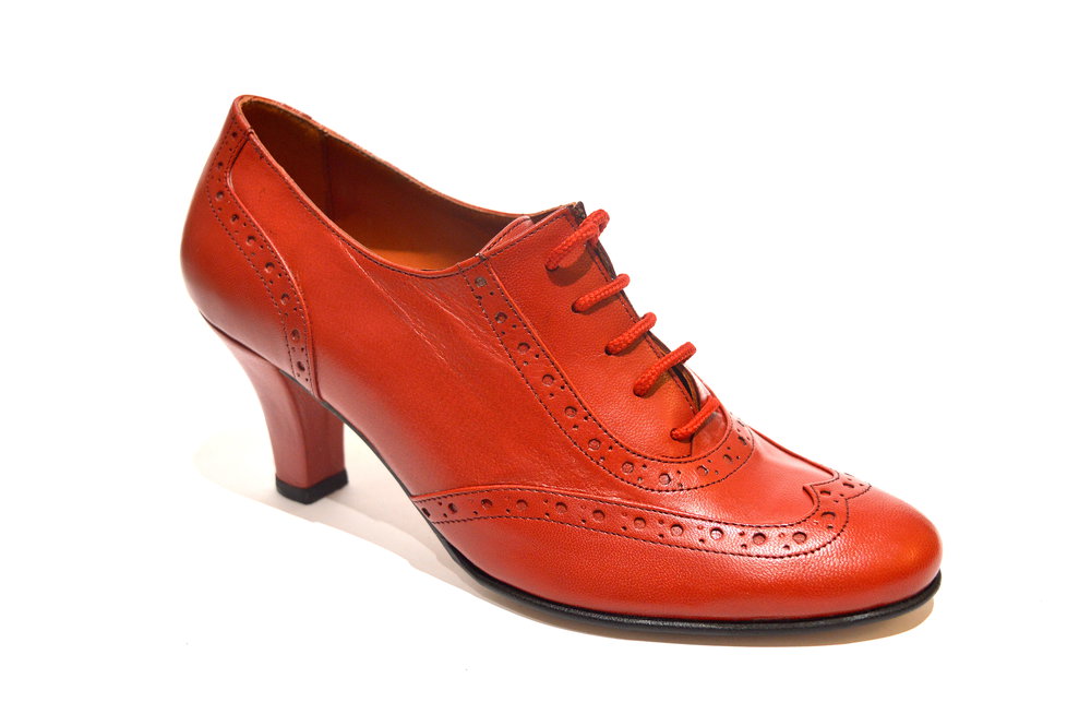 Γυναικείο παπούτσι tango κλειστού τύπου από μαλακό κόκκινο δέρμα
