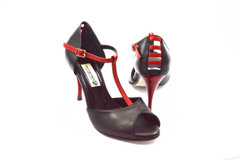 Γυναικείο παπούτσι Τάνγκο peep toe από μαύρο δέρμα και κόκκινα λουράκια