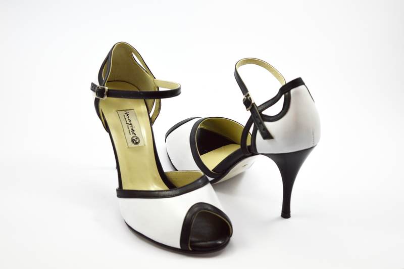 Γυναικείο παπούτσι tango peep toe από μαύρο και λευκό δέρμα